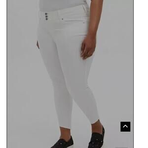Torrid Jegging Skinny High-Rise Jean White size 16R